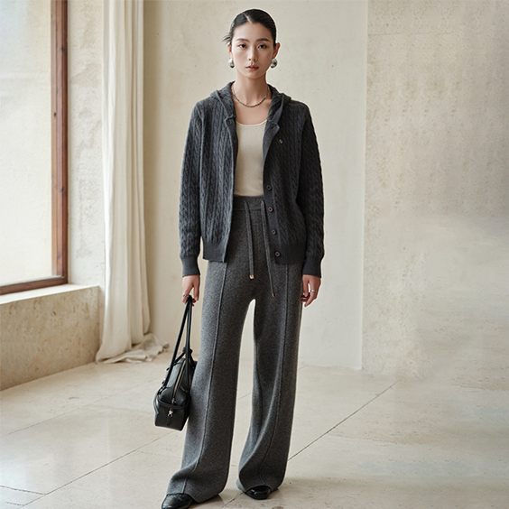 Ko te Kaari Kaari Kaari Kaari Kaariu Uera Awhiawhi a te Wahine me te hoo