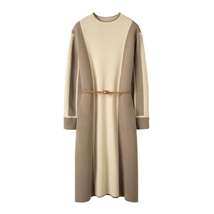 Mongolsk luksus matchende kashmir sweaterkjole med rund hals til efter&aring;ret