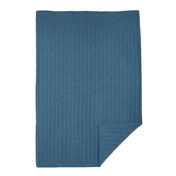 Kabelov&aacute; pleten&aacute; dětsk&aacute; kašm&iacute;rov&aacute; deka