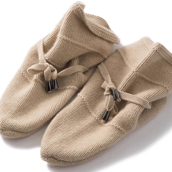 Umweltfreundliche warme Kaschmir-Sockenschuhe f&uuml;r empfindliche Haut f&uuml;r Kinder